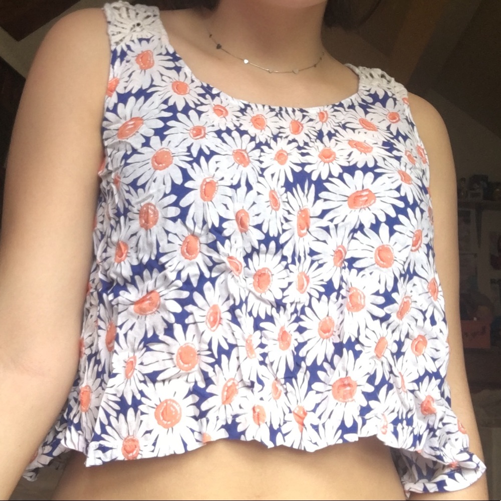 DAISY PRINT CROP TOP